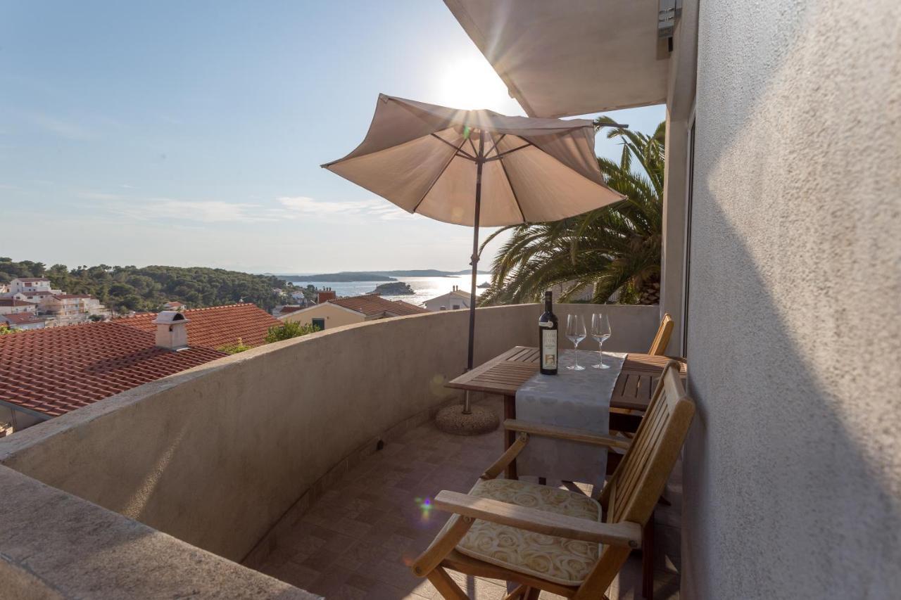 Apartman Lucy Hvar Town Eksteriør bilde