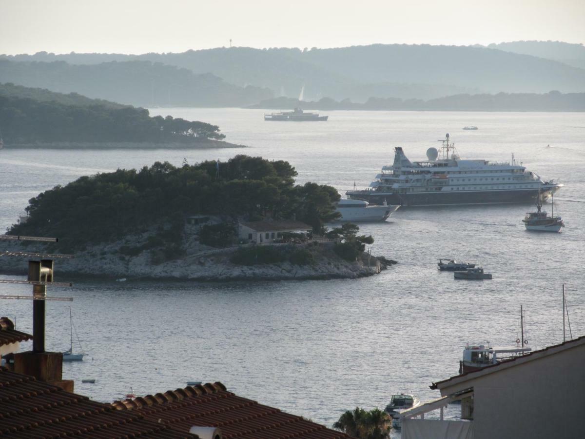Apartman Lucy Hvar Town Eksteriør bilde